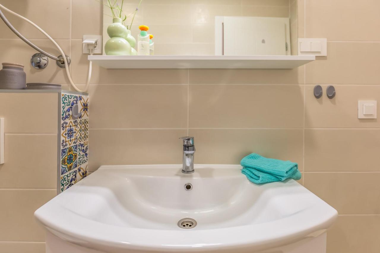 Adris Apartments 오미스 외부 사진