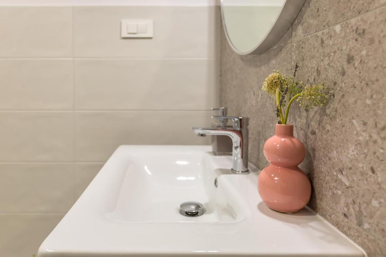 Adris Apartments 오미스 외부 사진