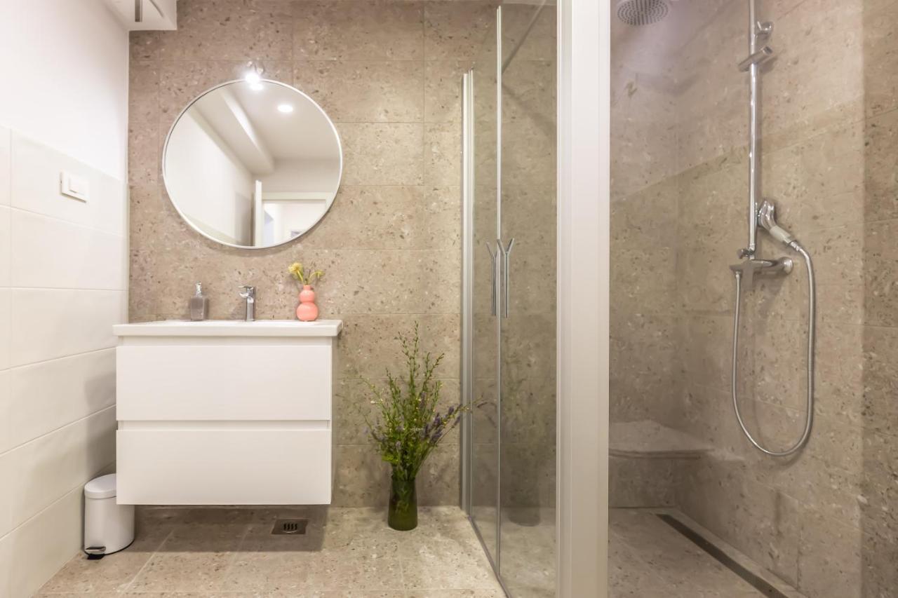 Adris Apartments 오미스 외부 사진